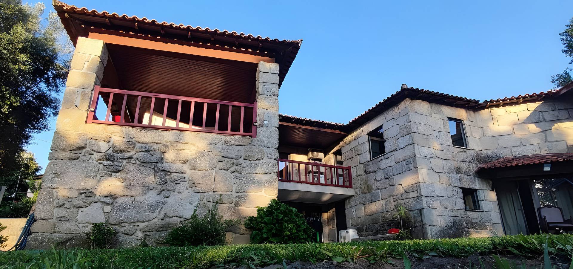 Ferienhaus 'Casa Nova Das Oliveiras' mit Bergblick, Wlan und Klimaanlage in Verim, Friande e Ajude, Braga Distrikt