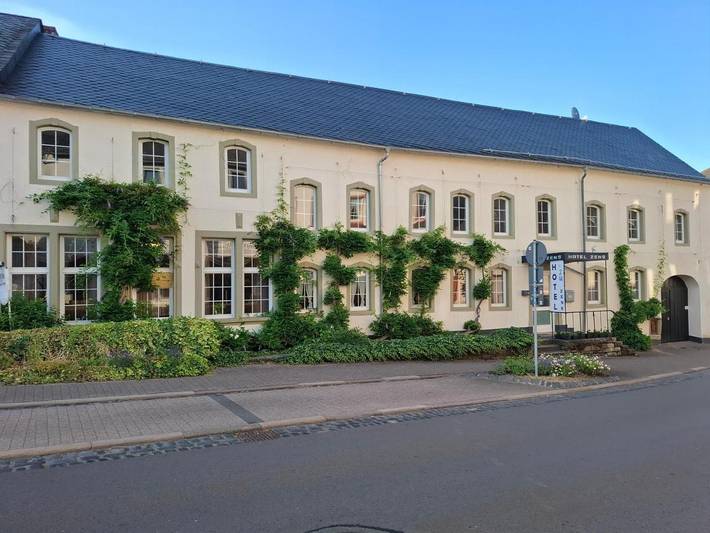 Hôtel, avec Terrasse et Jardin à Manderscheid
