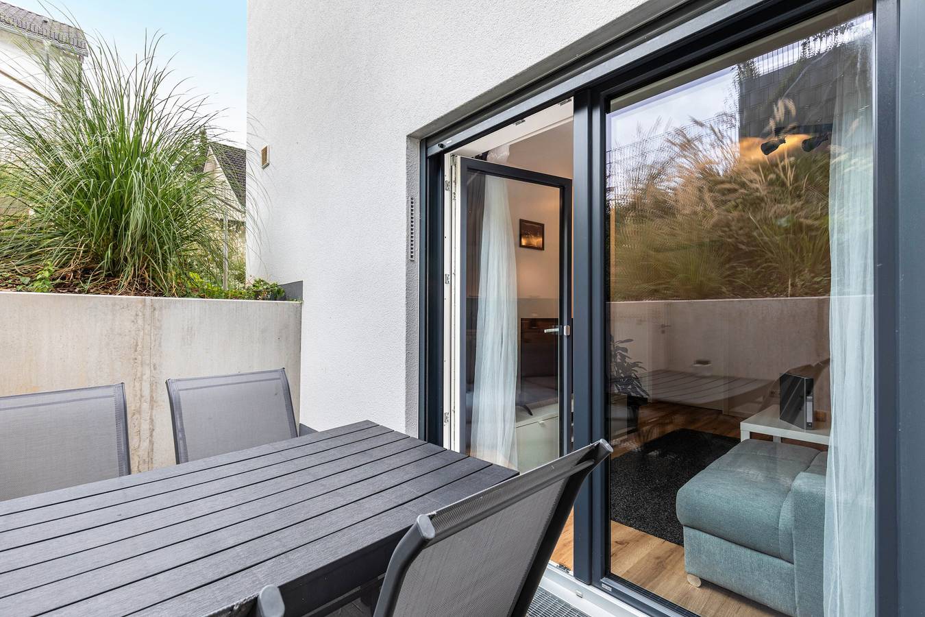 Apartamento entero, Apartamento 'Koblenzer Auszeit' con terraza privada y Wi-Fi in Neuendorf (Koblenz), Coblenza