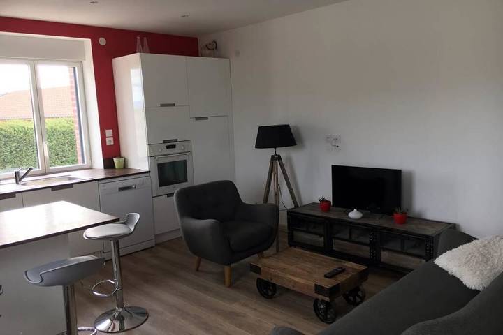 Gîte pour 3 personnes, avec vue et terrasse dans Saint-Victor-sur-Loire