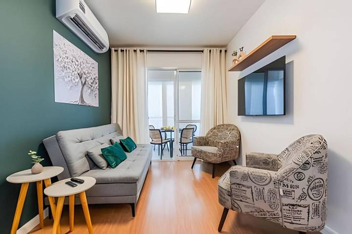 Casas e apartamentos de temporada para 5 pessoas, com sauna e jardim e ainda piscina and jacuzzi em Morumbi