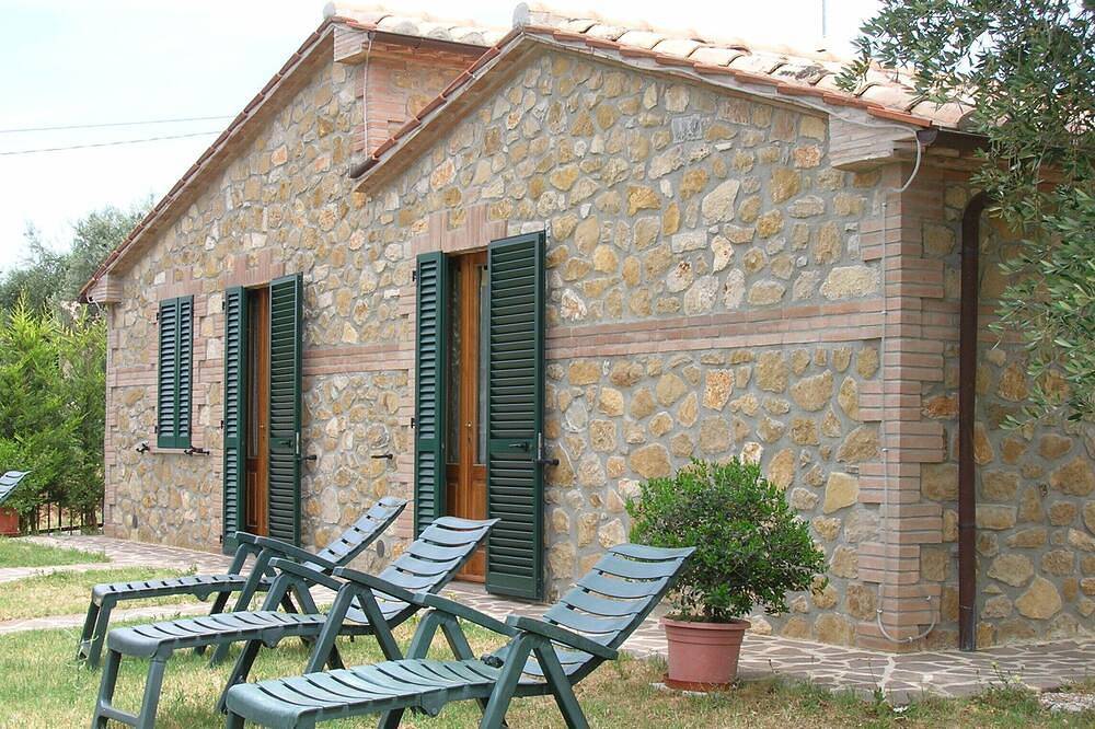 Gemütliche Villa umgeben von Olivenbäumen in Semproniano, Grosseto Provinz
