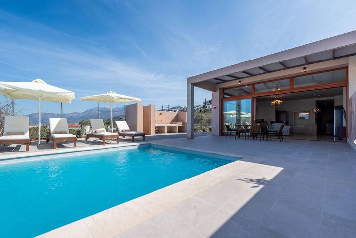Location de vacances pour 6 personnes, avec jardin et terrasse à Chersónissos - 2