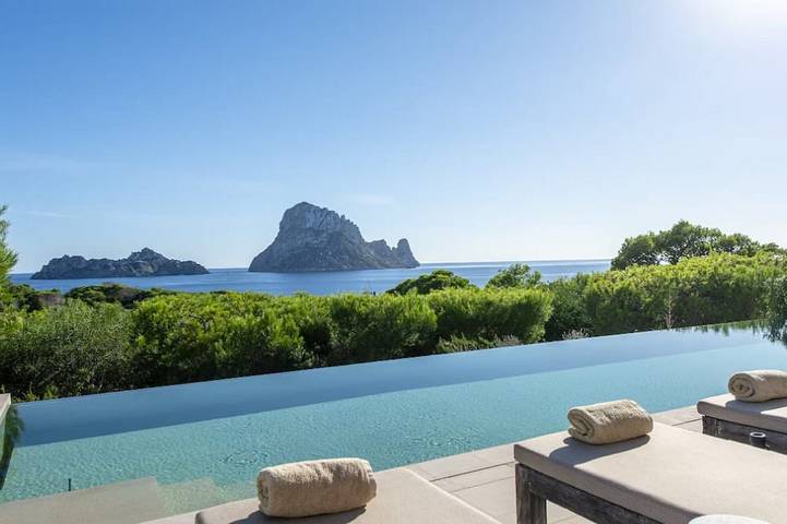 Ferienhaus für 6 Personen, mit Balkon und Garten in Cala Carbó