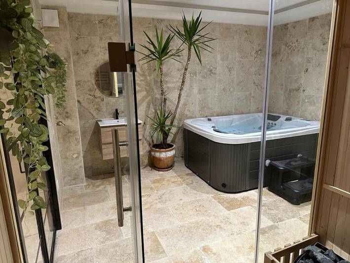 Chambre d’hôte pour 3 personnes, avec terrasse ainsi que sauna et jacuzzi dans Grand Est - 3