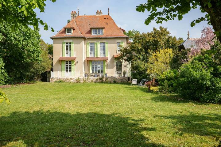 Maison de vacances pour 9 personnes, avec Terrasse et Jardin à Bourgueil