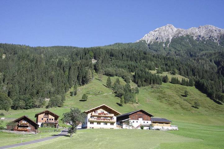 Chalet für 10 Personen, mit Balkon und Terrasse sowie Garten und Sauna in Kleinarl