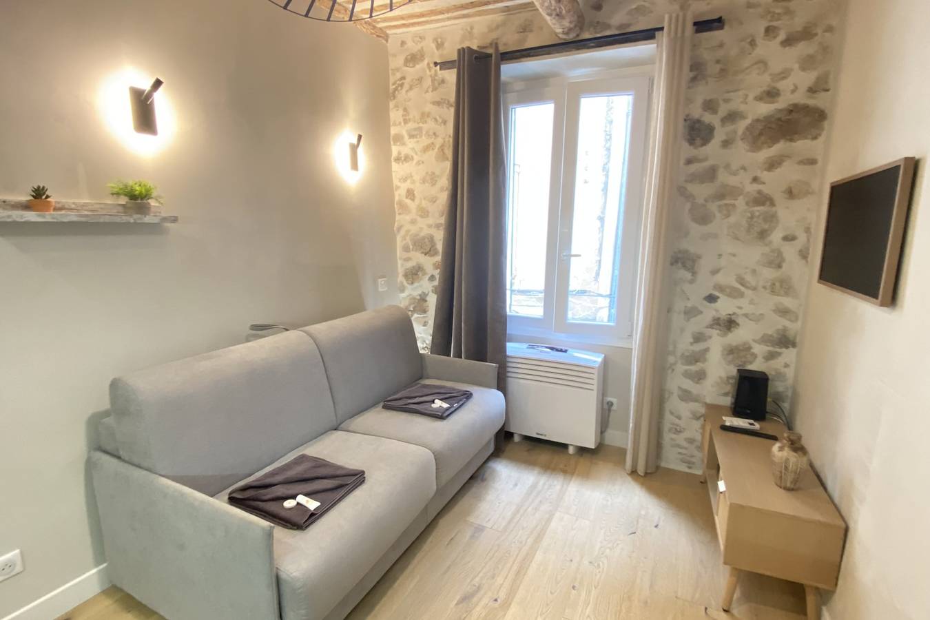 Gehele studio, 06Ck: cosy studio in the heart of Old Antibes in Antibes, Cannes regio