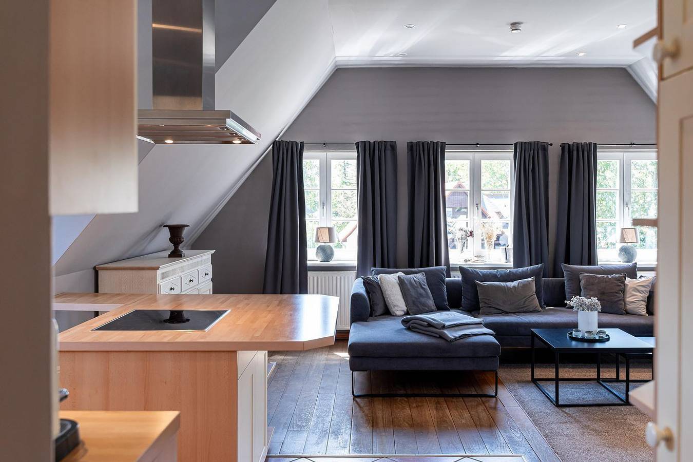 Ganze Wohnung, Ferienwohnung "Atelierwohnung Paul Müller-Kaempff" in Ahrenshoop, Fischland