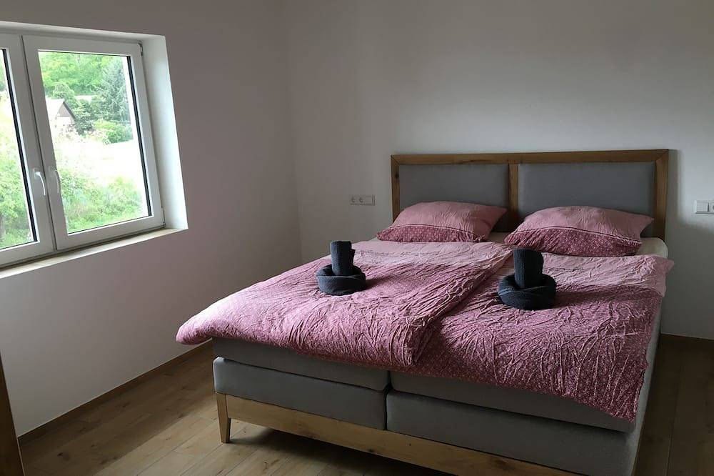 Ganze Wohnung, Ferienwohnung Hirsch Bad Rappenau-Fürfeld direkt an der (A6) Aussiedlerhof in Bad Rappenau, Kraichgau