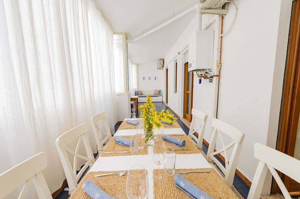 Ganze Wohnung, Comfy Sea View Apt. with Covered Balcony & Parking in Montesilvano, Pescara Provinz