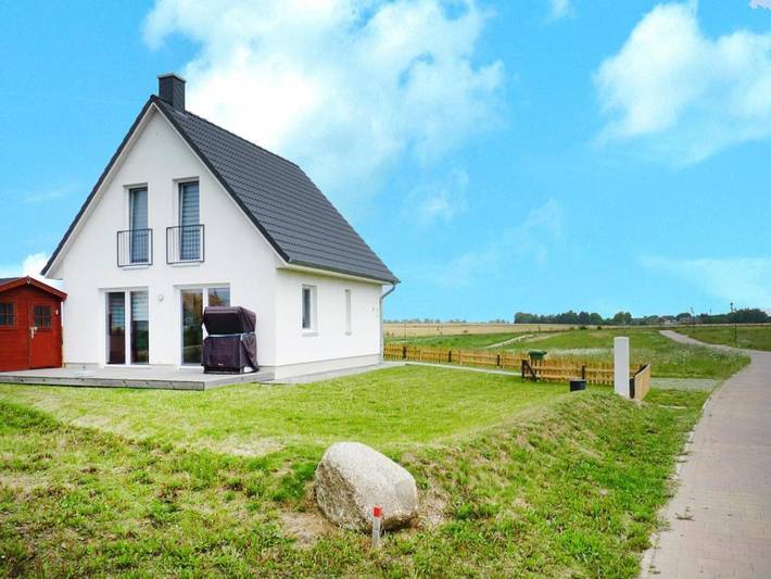 Ferienhaus für 6 Personen, mit Terrasse und Sauna in Zierow