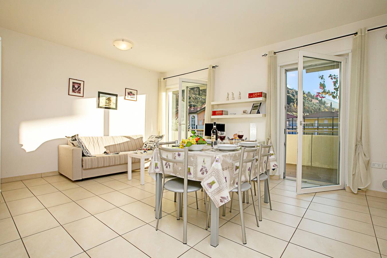 Entire apartment, Torbole Relax, Pool & Balcony Apartment in Torbole, Nago-Torbole
