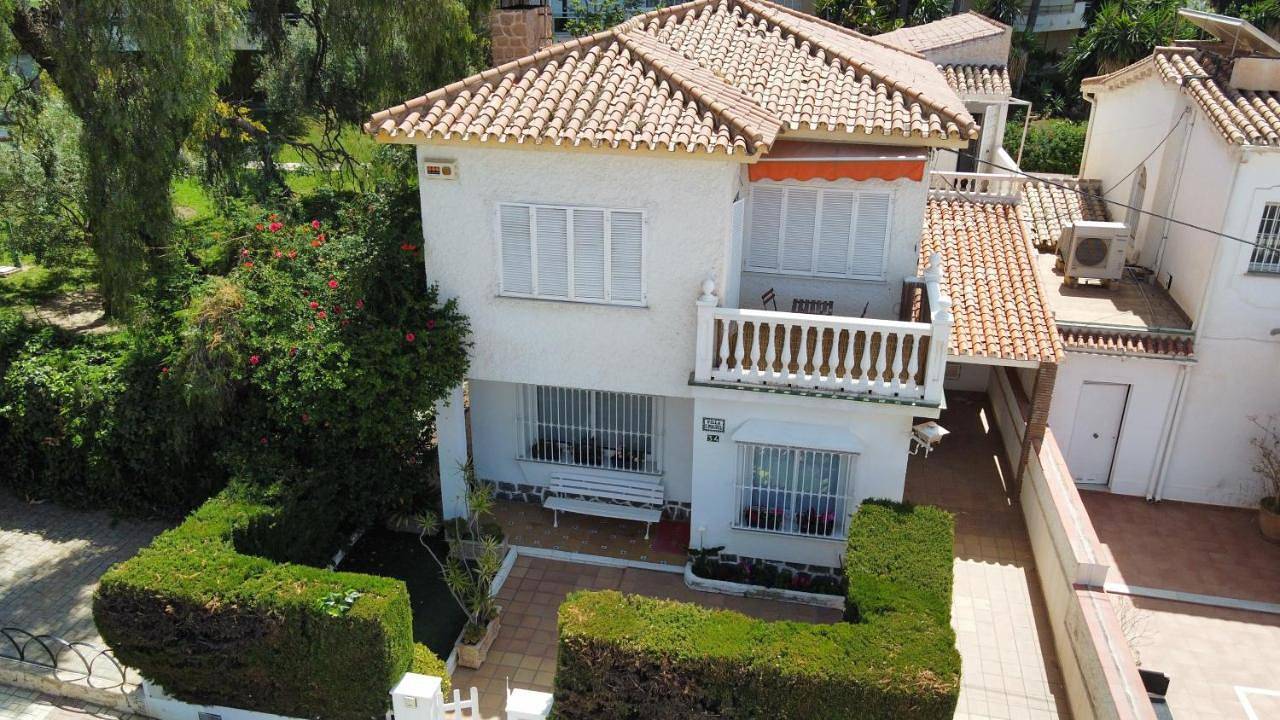 Double Room with Shared Bathroom in Villa Cristina, Malaga