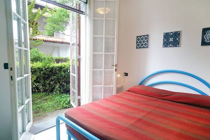 Location de vacances pour 3 personnes, avec terrasse et jardin à Lido delle Nazioni - 2