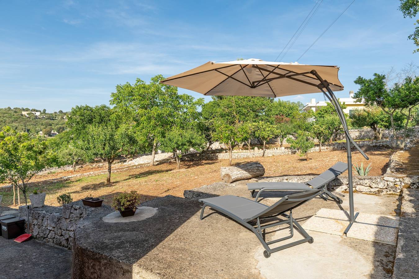 Trullo 'Dona Filomena' mit privater Terrasse, privatem Garten und Wi-Fi in Fasano, Salento