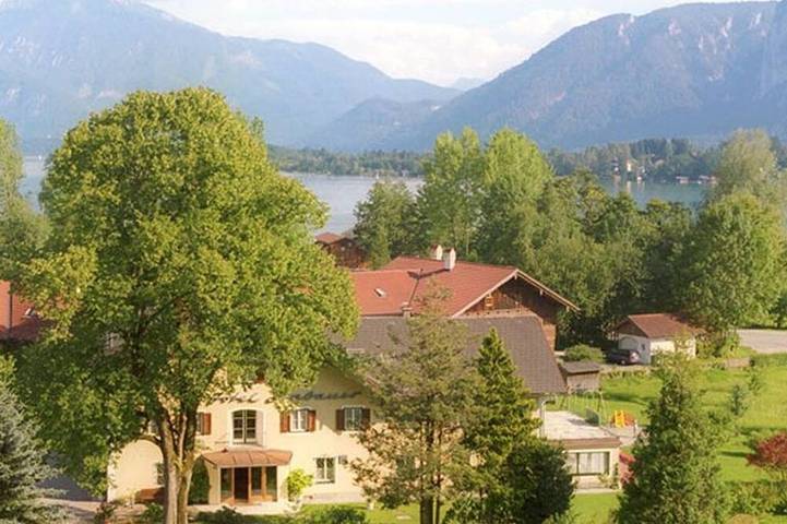 Kleines Doppelzimmer mit Balkon Nr. 11 - Hotel Garni Stabauer in Mondsee (Stadt), Mondsee & Irrsee