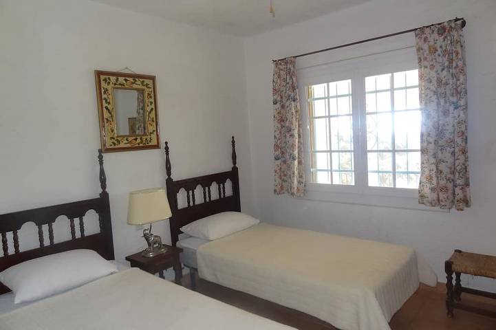 Très belle villa sur colline, vue sur mer,  piscine et jardin privés. in Mas Ambros, Calonge