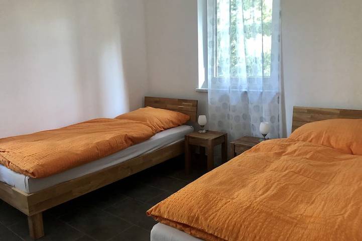 Ferien-Apartment mit Balkon - am Stadtrand von Berlin in Blankenfelde, Blankenfelde-Mahlow