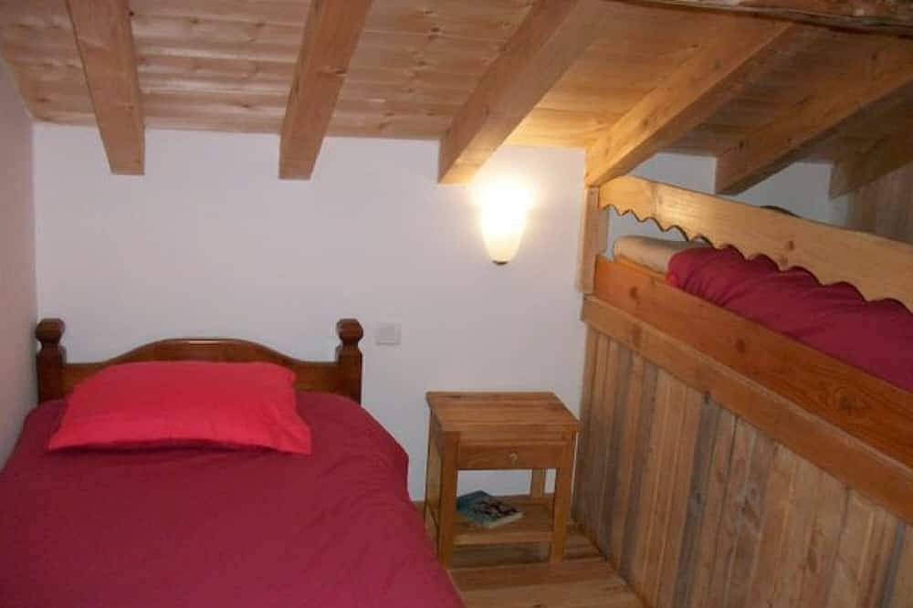Ker Cambre, Atout France -Chalet-Vista a la Montana-Familiar-Baño para person... in Saint-Pierre-dels-Forcats, Parque Natural Regional de los Pirineos Catalanes