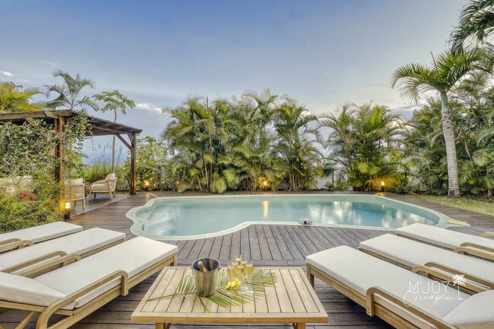 Kaz A Nova - Grande capacité, Piscine chauffée & Vue Mer in Avirons, Île de la Réunion