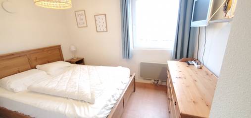 Appartement De Vacances pour 6 Personnes dans Lac des Hermines, Besse-et-Saint-Anastaise, Photo 2