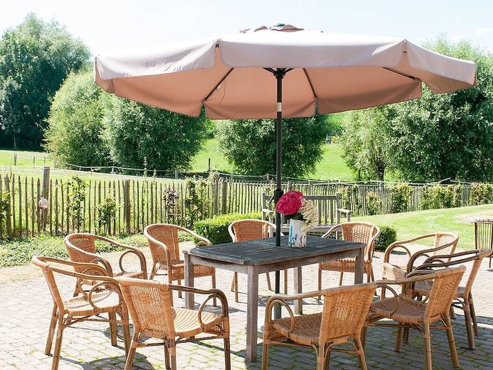Location de vacances pour 36 personnes, avec Balcon/Terrasse ainsi que Terrasse et Sauna dans Epen - 4
