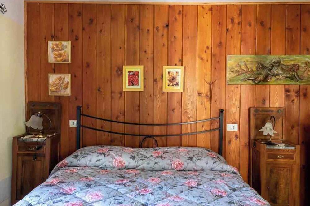 Ferienhaus In ruhiger Lage in den Bergen am Rande des Flusses mit Blick auf den Wald gelegen in Ceppo Morelli, Walliser Alpen