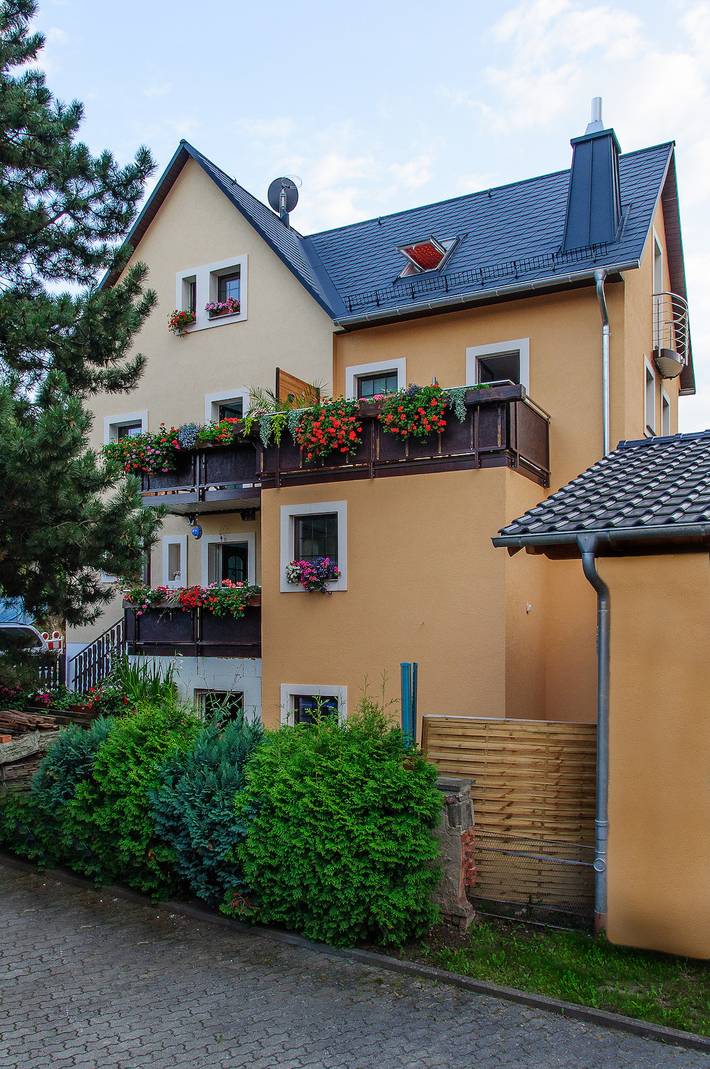 Ferienwohnung für 5 Personen, mit Pool und Balkon sowie Sauna in Cotta