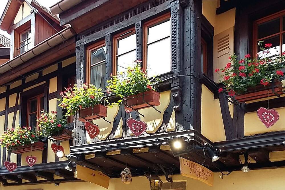 Ganze Wohnung, Legende 2 Steine, Erker - Ruhig - Das Hotel liegt im Herzen des historischen Zentrums in Eguisheim, Regionaler Naturpark Belchen der Vogesen