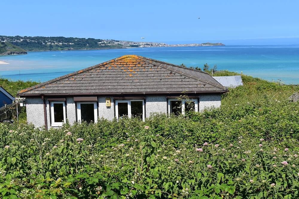 C20 Y Worry, Riviere Towans in Hayle, Cornwall