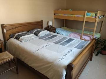 Chambre d’hôte pour 4 personnes, avec terrasse à Cérans-Foulletourte
