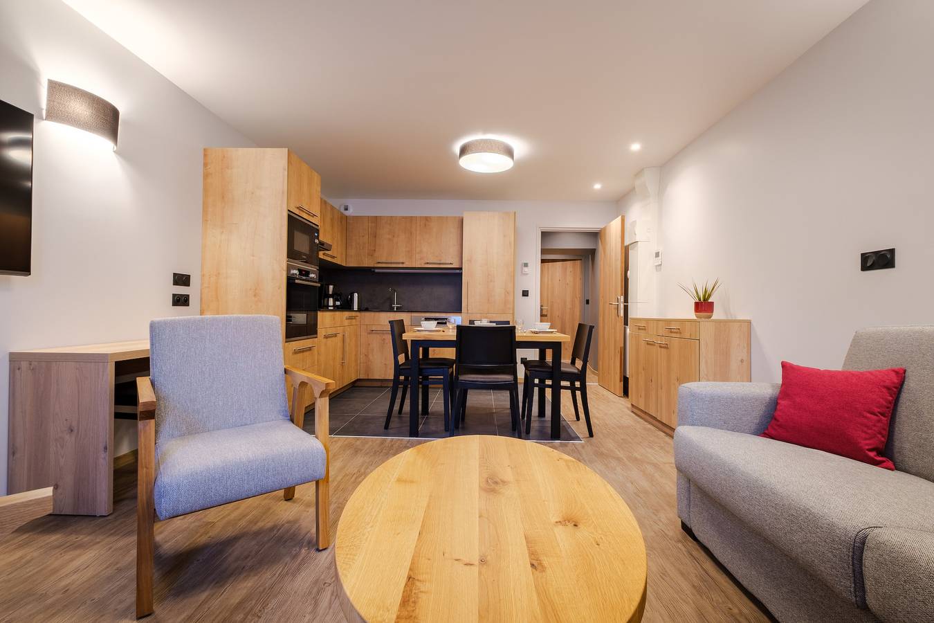 Apartamento entero, Résidence Le 16 in Lons-le-Saunier, Jura