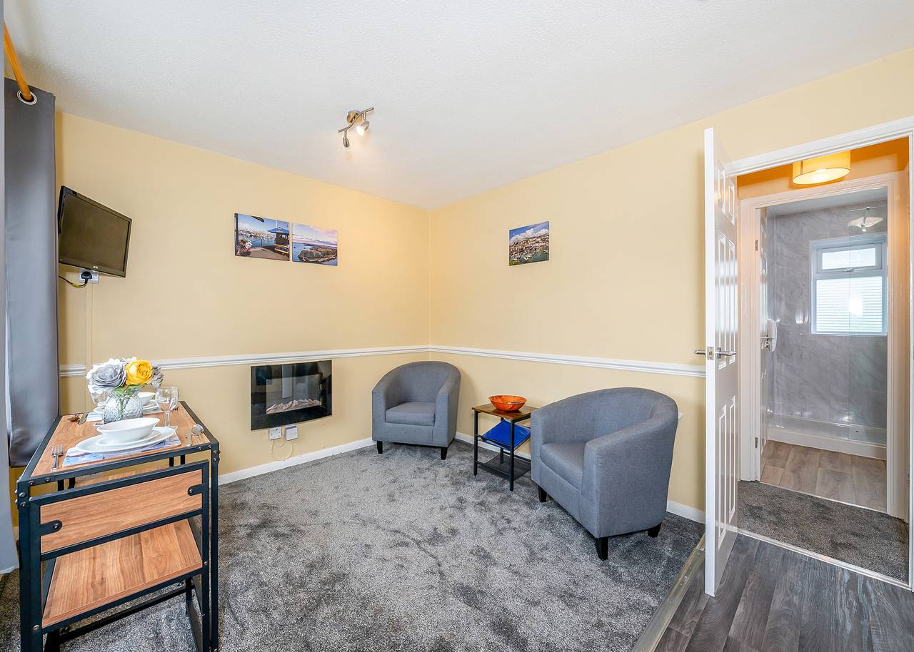 Silver 1 Bedroom Chalet in Brixham, Torbay