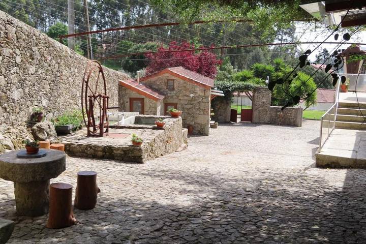 Location de vacances pour 2 personnes, avec piscine ainsi que jardin et vue dans Oliveira de Azeméis - 2