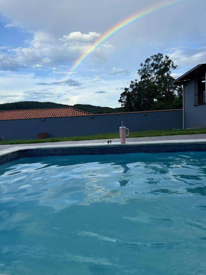 Casas e apartamentos de temporada para 20 pessoas, com vista e piscina e ainda balcão em Santana de Parnaíba