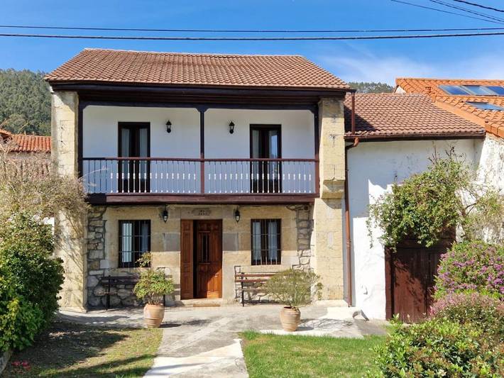 Casa rural para 6 personas, con Balcón además de Terraza y Jardín en Val de San Vicente