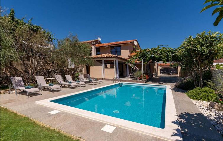 Ferienhaus für 9 Personen, mit Terrasse und Garten in Zentralistrien - 4