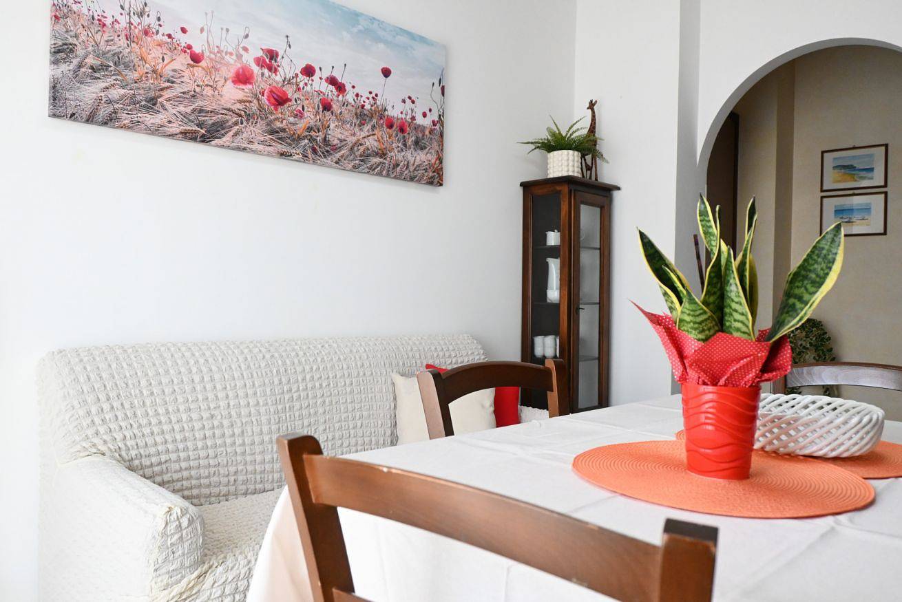 Entire apartment, S347 – Sirolo, delightful two-room apartment with balcony in Sirolo, Riviera del Conero