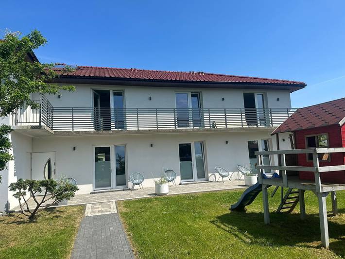 Apartament wakacyjny dla 4 osób, z Taras w Chłopy
