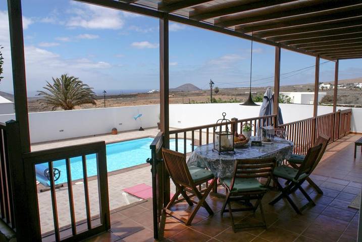 Location de vacances pour 4 personnes, avec jardin ainsi que vue et piscine dans El Mojón (Lanzarote) - 4