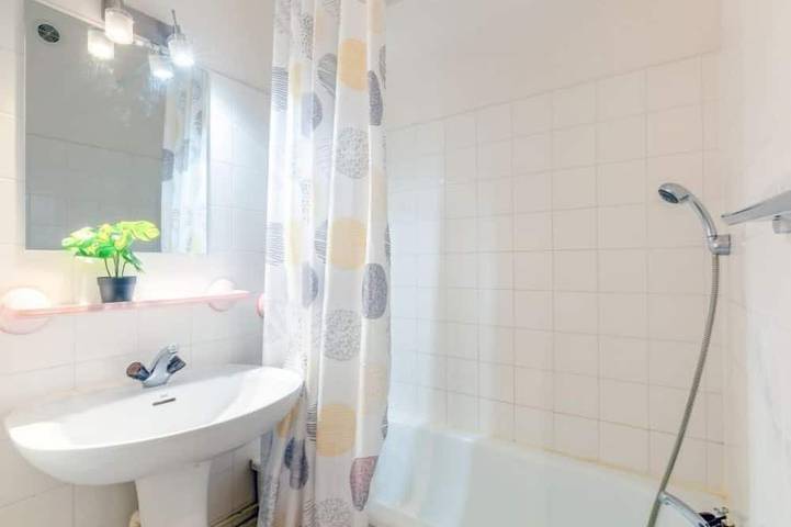 Gîte pour 4 personnes, avec terrasse et balcon/terrasse, animaux acceptés dans Office de Tourisme Sainte Maxime - 3