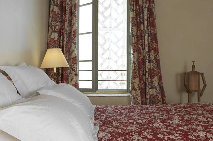 Location de vacances pour 15 personnes, avec terrasse et jardin, animaux acceptés dans Château de Saint-Fargeau - 4