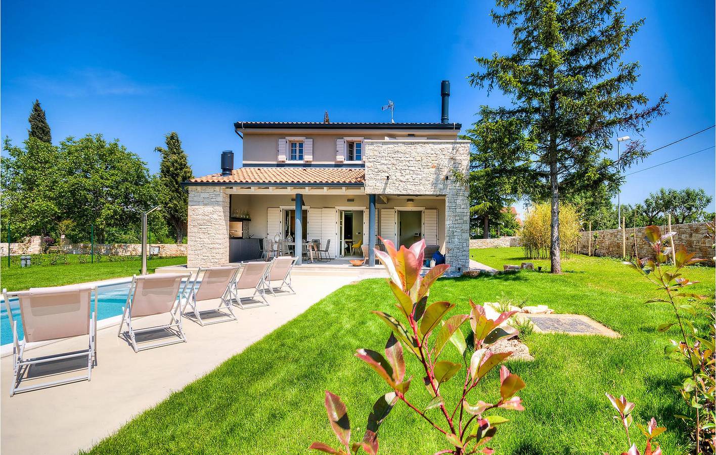 Charmante 190 m² große Wohnung mit Pool, WLAN und Parkplatz in der Nähe des Stadtzentrums von Kanfanar in Žminj, Zentralistrien