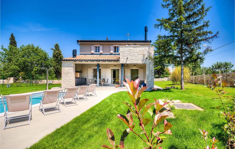Ferienhaus für 8 Personen, mit Garten