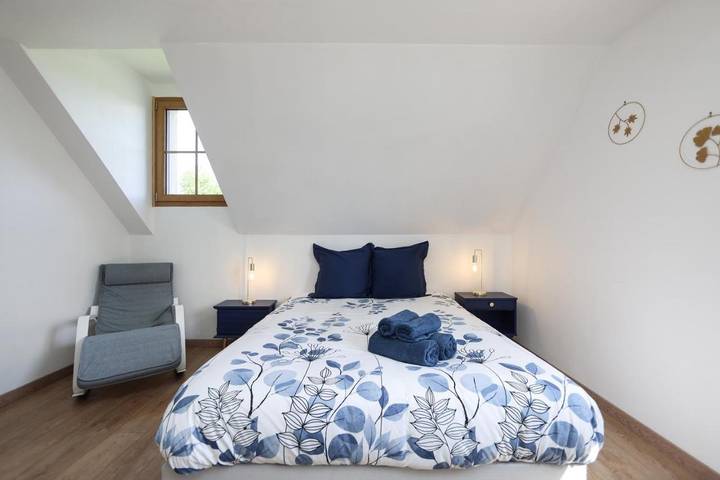 Location de vacances pour 12 personnes, avec vue et jardin à Preures - 4