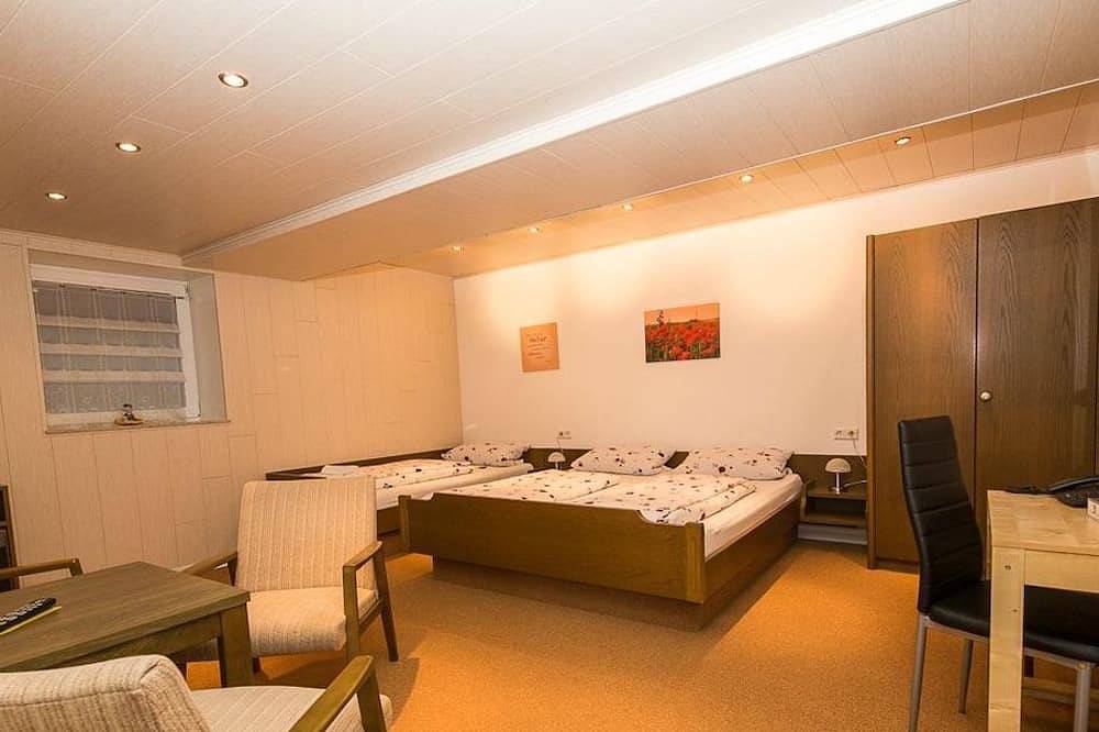 Villa Bruderfels, Hotel Garni - Doppelzimmer Dusche/Wc in Rodalben, Landkreis Südwestpfalz