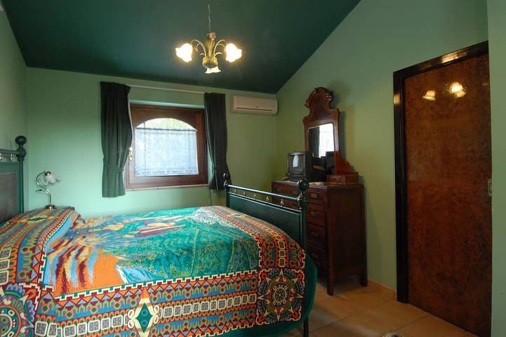 Beautiful intime Villa  with private pool  3 Bedrooms  Sleep 7 in Panicale, Lago Trasimeno