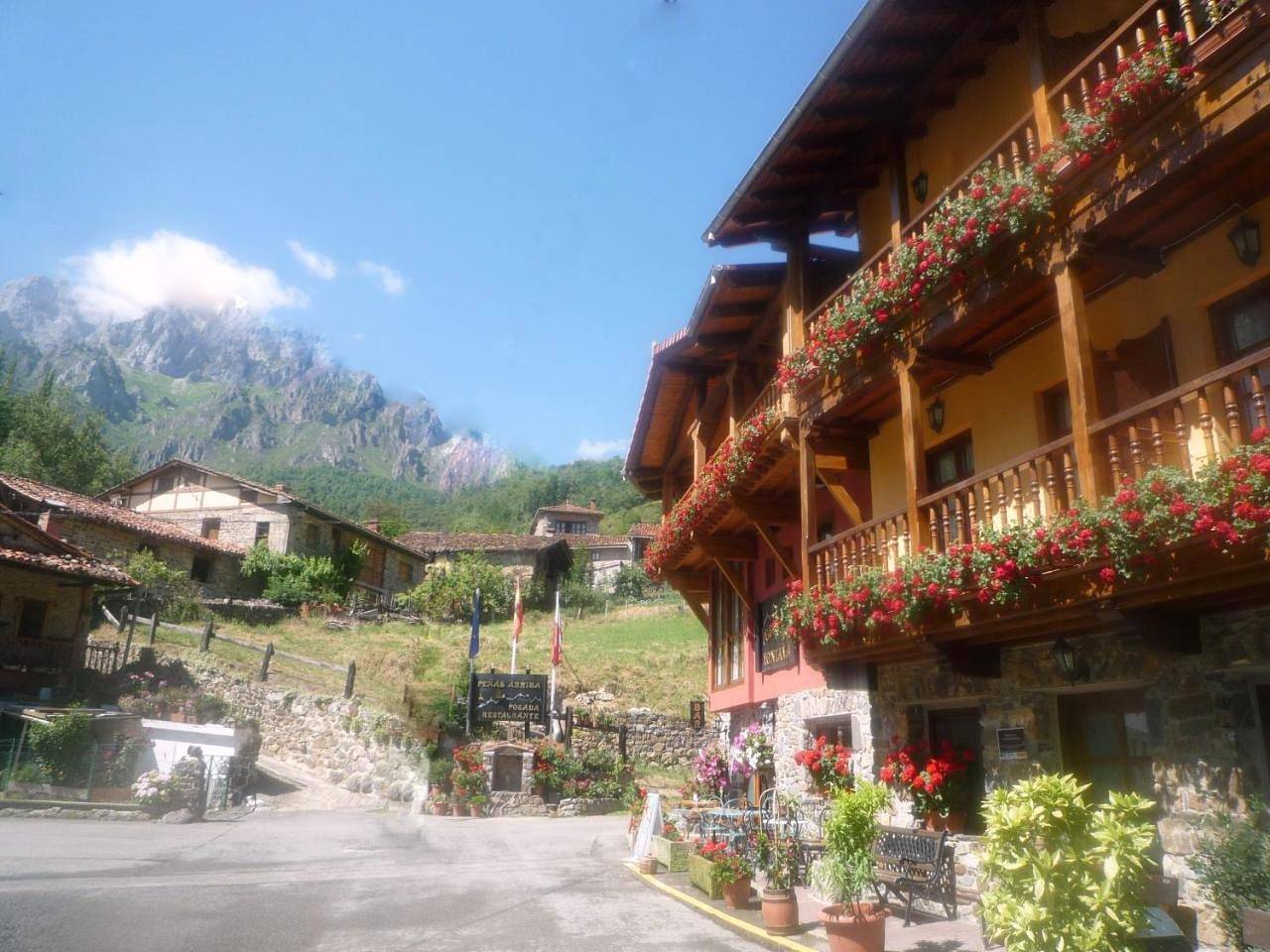 Posada Peñas Arriba in Lon, Camaleño