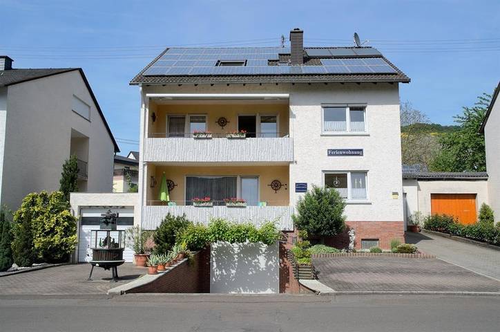 Ferienwohnung für 4 Personen, mit Balkon und Terrasse sowie Garten in Zeltingen-Rachtig